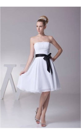 Classic Short Strapless White Belt Bridesmaid Dresses KSP218